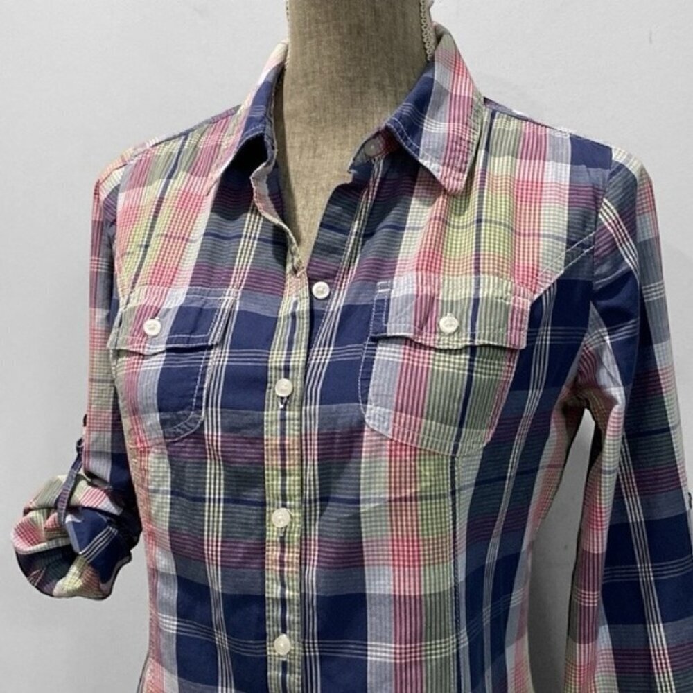 Tommy Hilfiger Plaid button down shirt Size medium